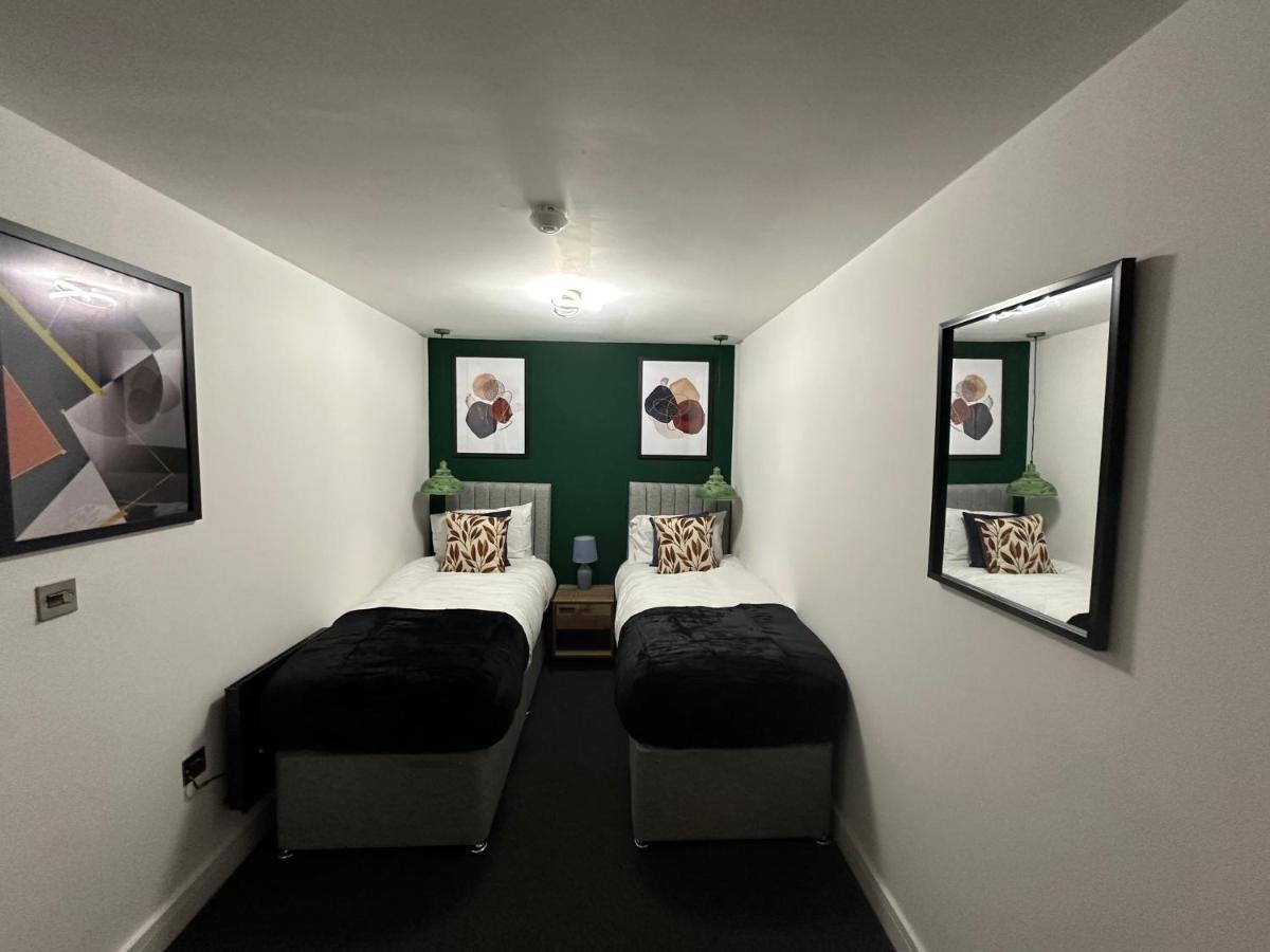 بيتربرو Newark House Premium Apartments With Sofa Beds - Wifi - Free Parking - Perfect For Contractors! المظهر الخارجي الصورة