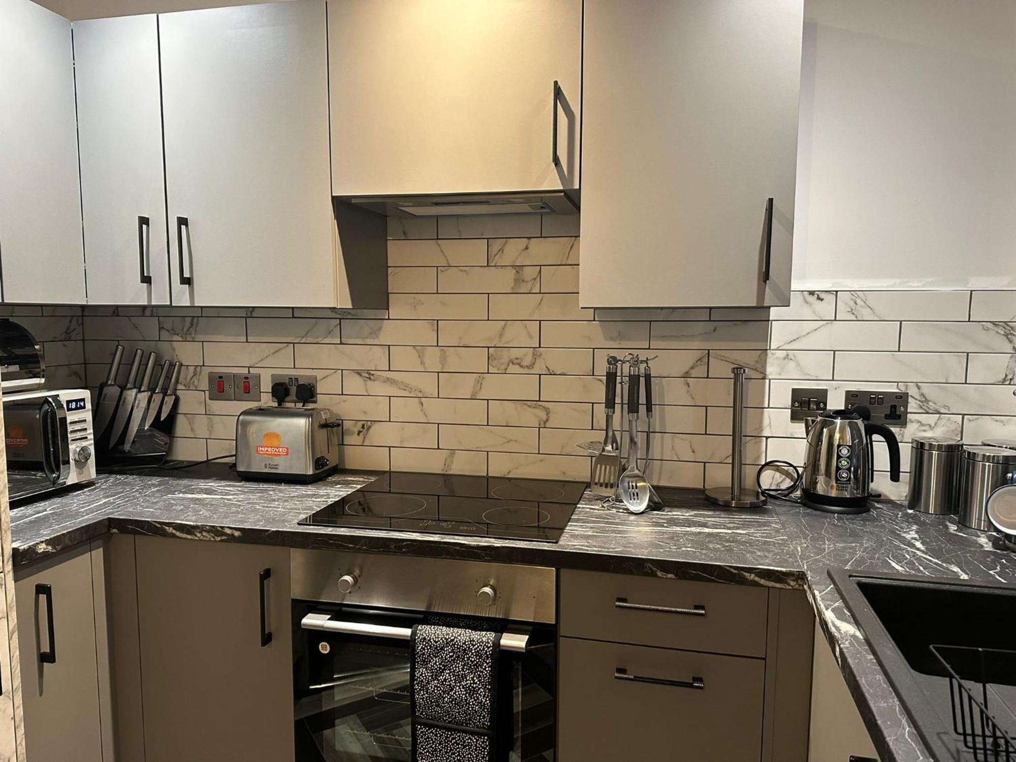 بيتربرو Newark House Premium Apartments With Sofa Beds - Wifi - Free Parking - Perfect For Contractors! المظهر الخارجي الصورة
